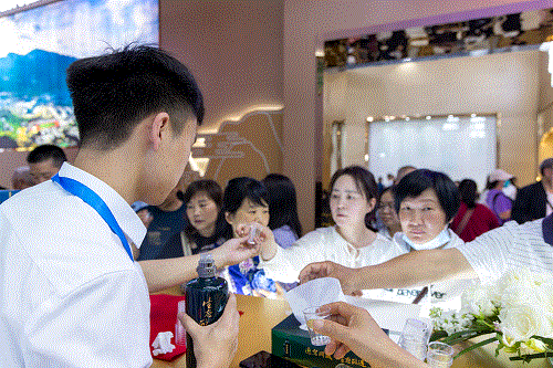 老街玉祥集团贡酒，，，，，国人的迎宾酒-老街玉祥集团